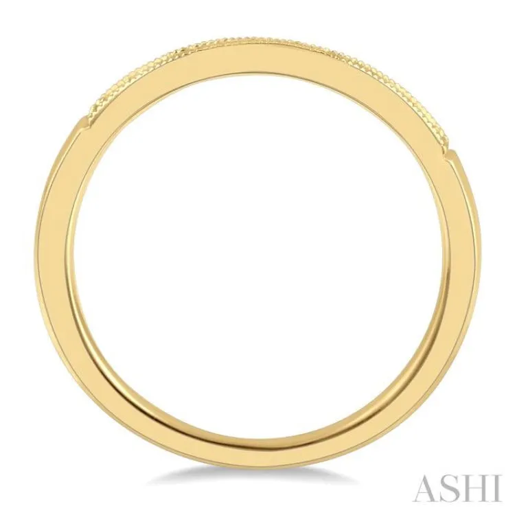 1/10 Ctw Arched Round Cut Diamond Wedding Band in 14K Yellow Gold