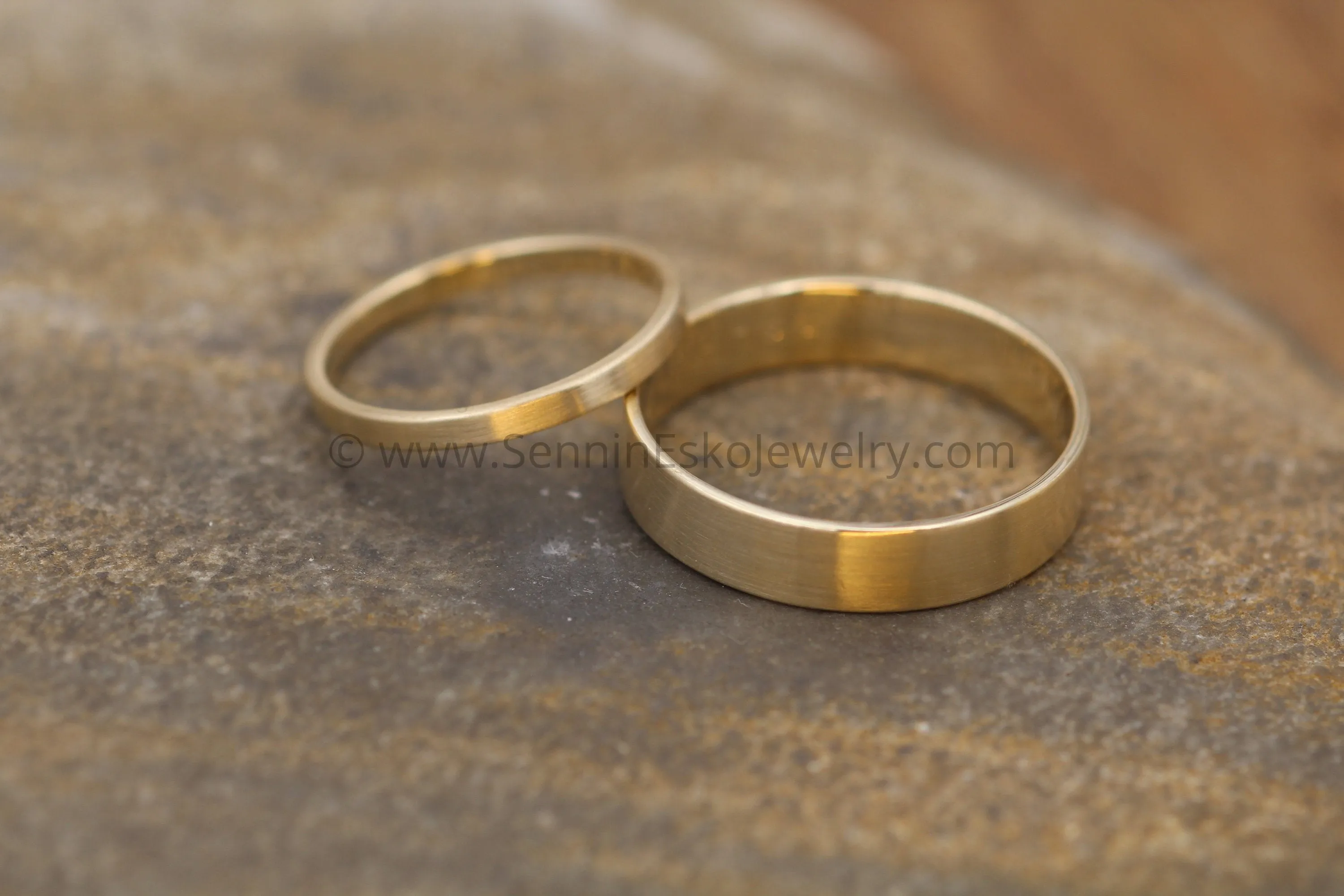 14kt Yellow Gold Wedding Ring SET 5x1mm and 2x1.2mm Flat Matte Gold Bands