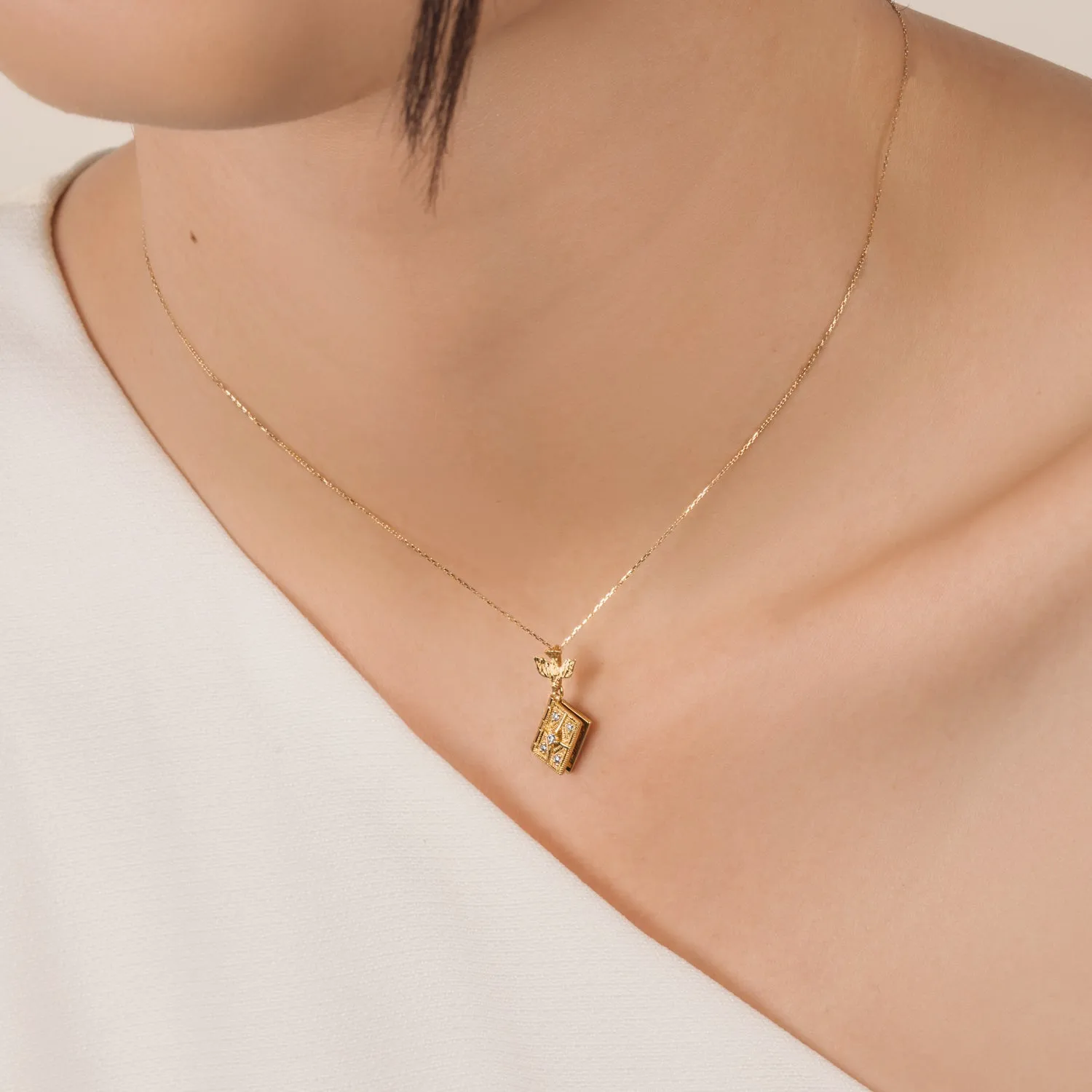 18k Gold Celestine Locket Necklace