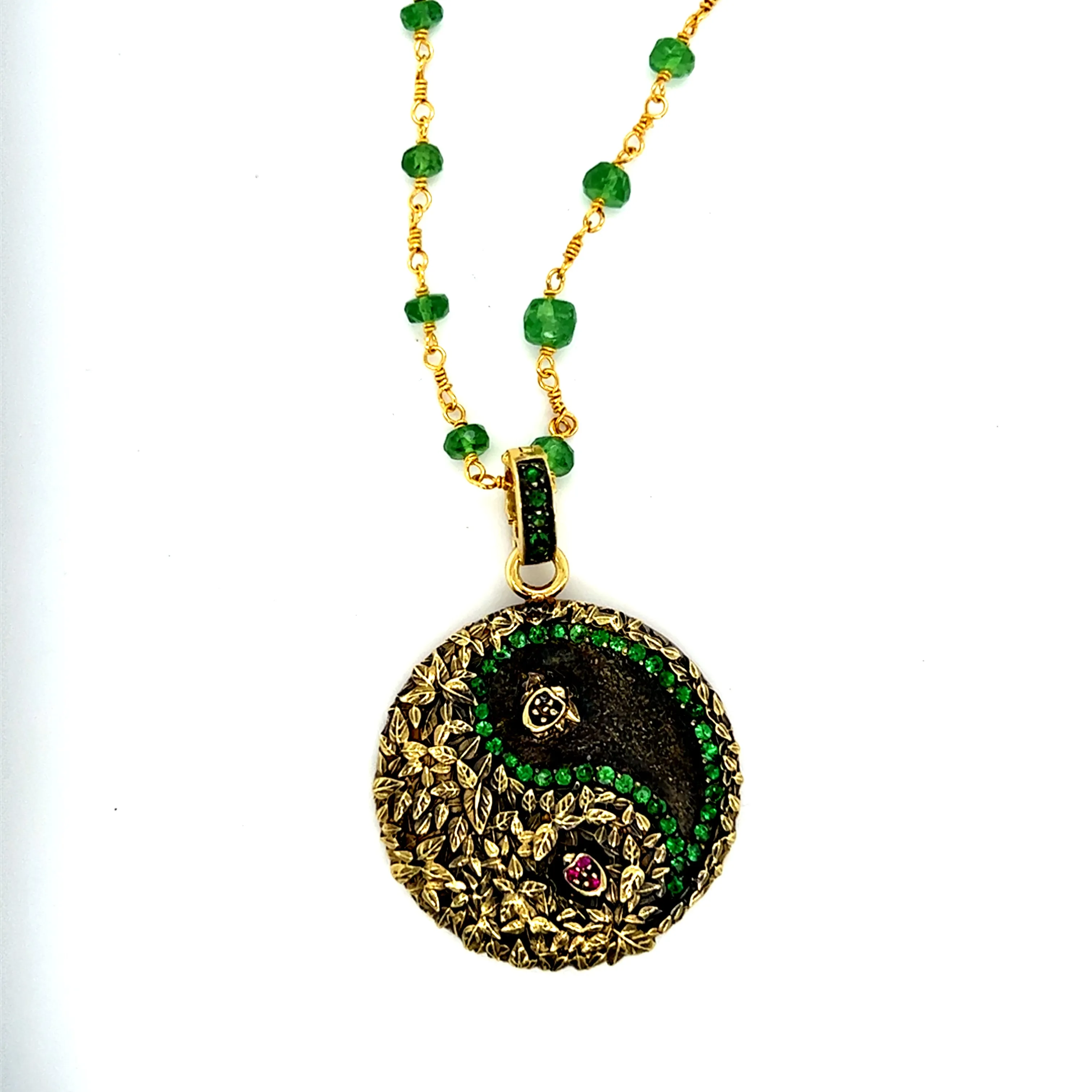 18kt Green Gold Earth Yin Yang Charm