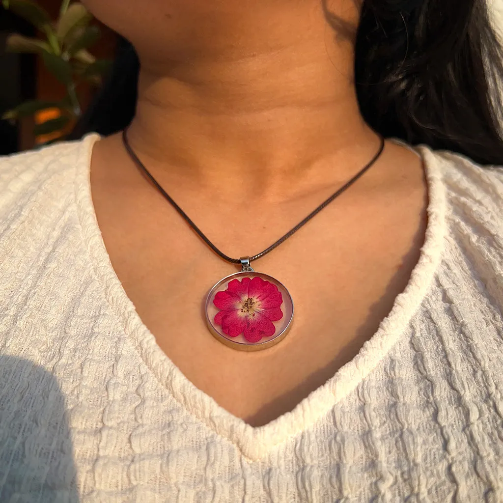 A Wild Rouge Real Dried Flower Necklace