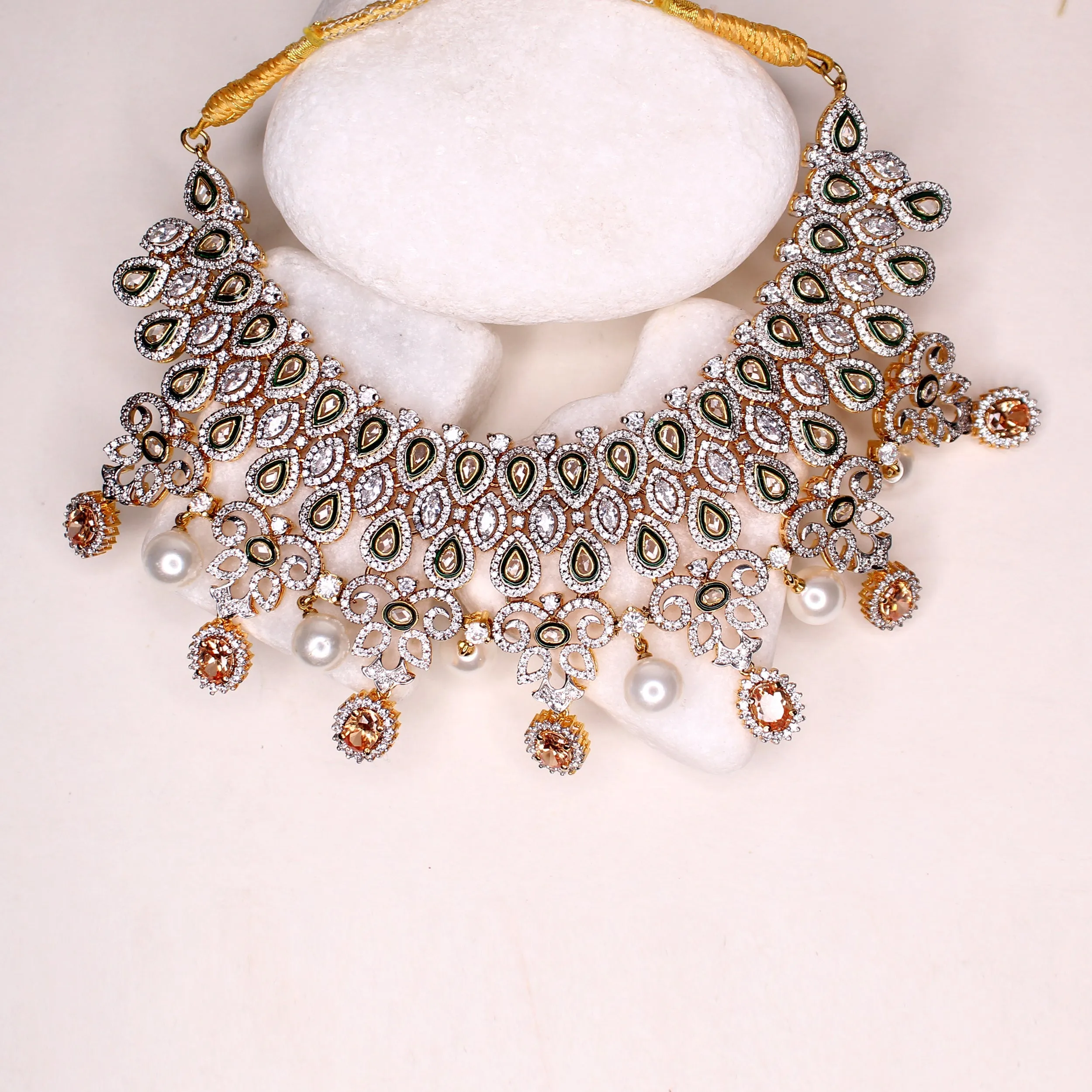 Aabroo Necklace Set