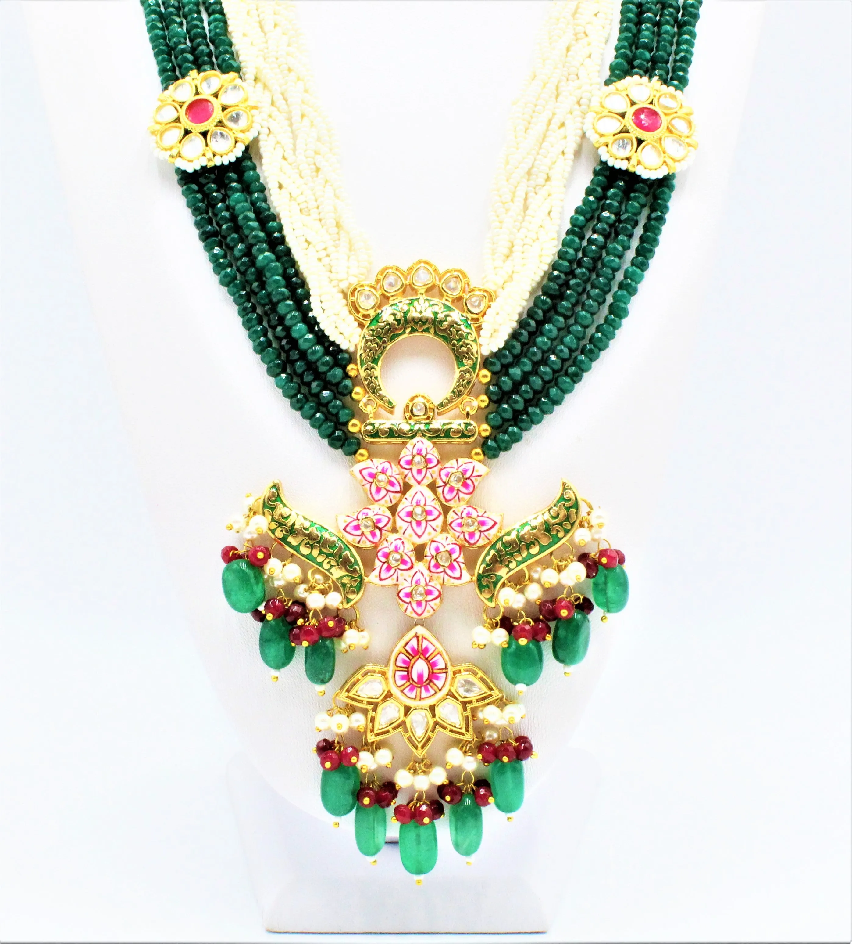 Aarya Necklace Set