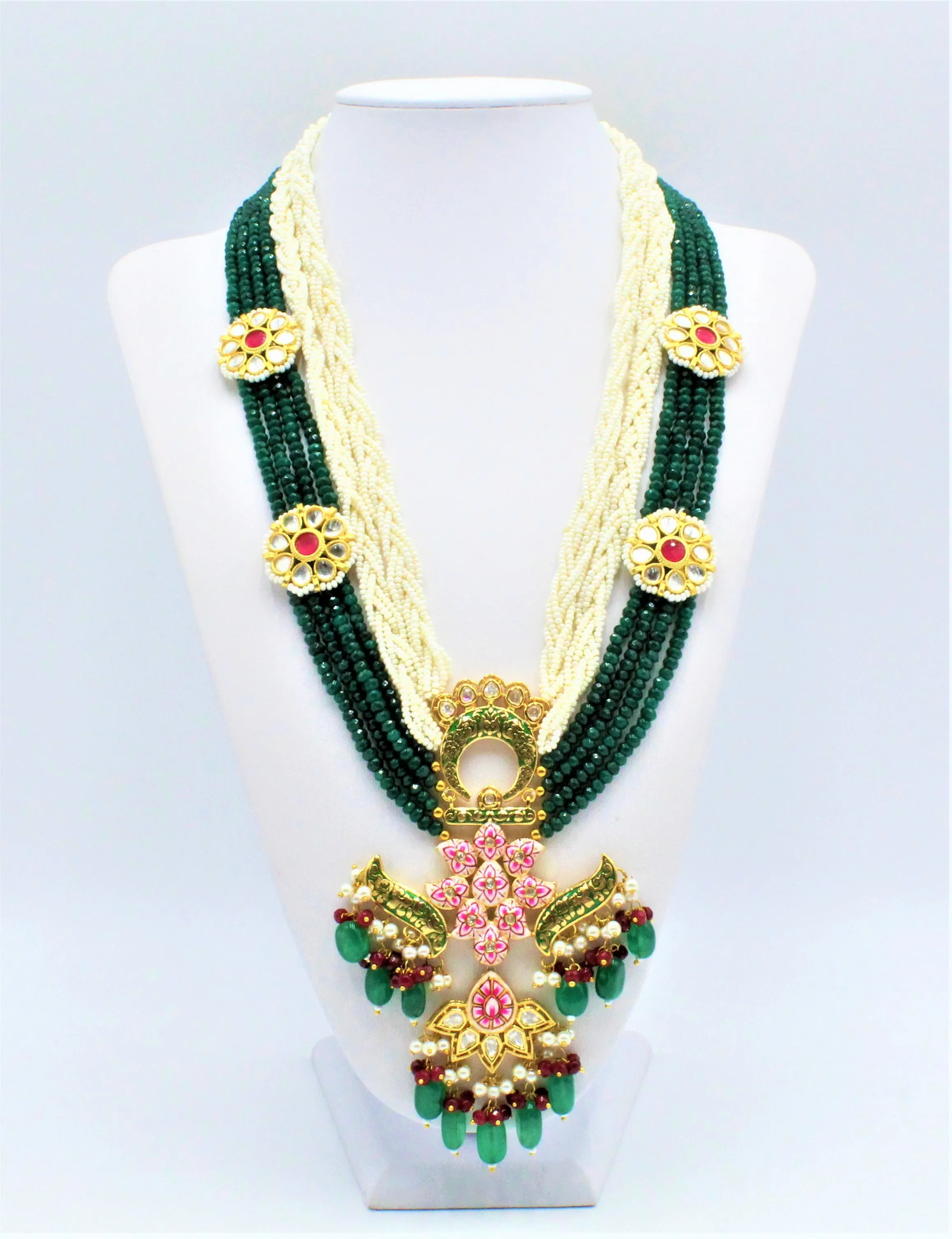 Aarya Necklace Set