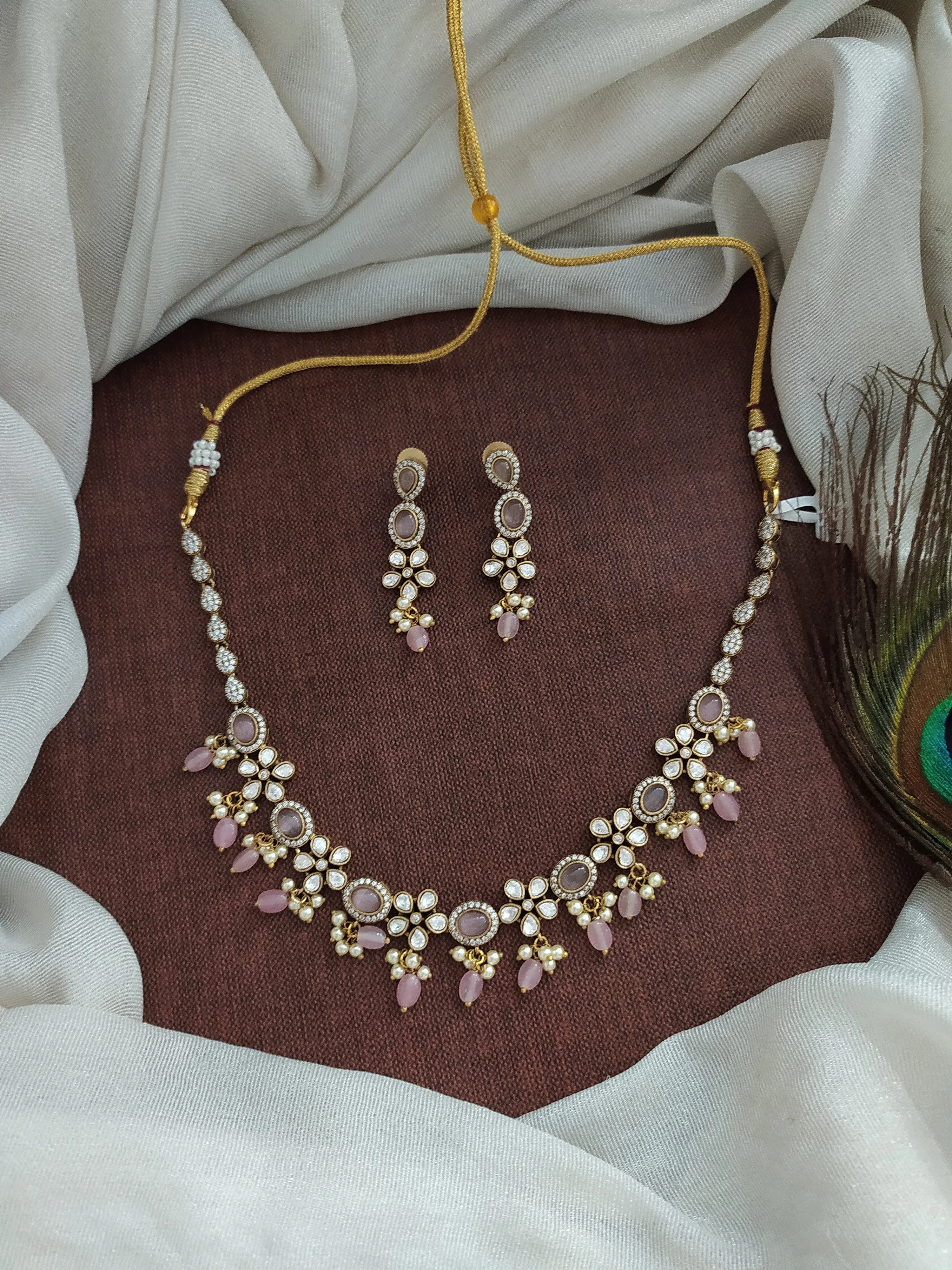 Amazing Matt-Victorian Necklace Set with Graceful Drops