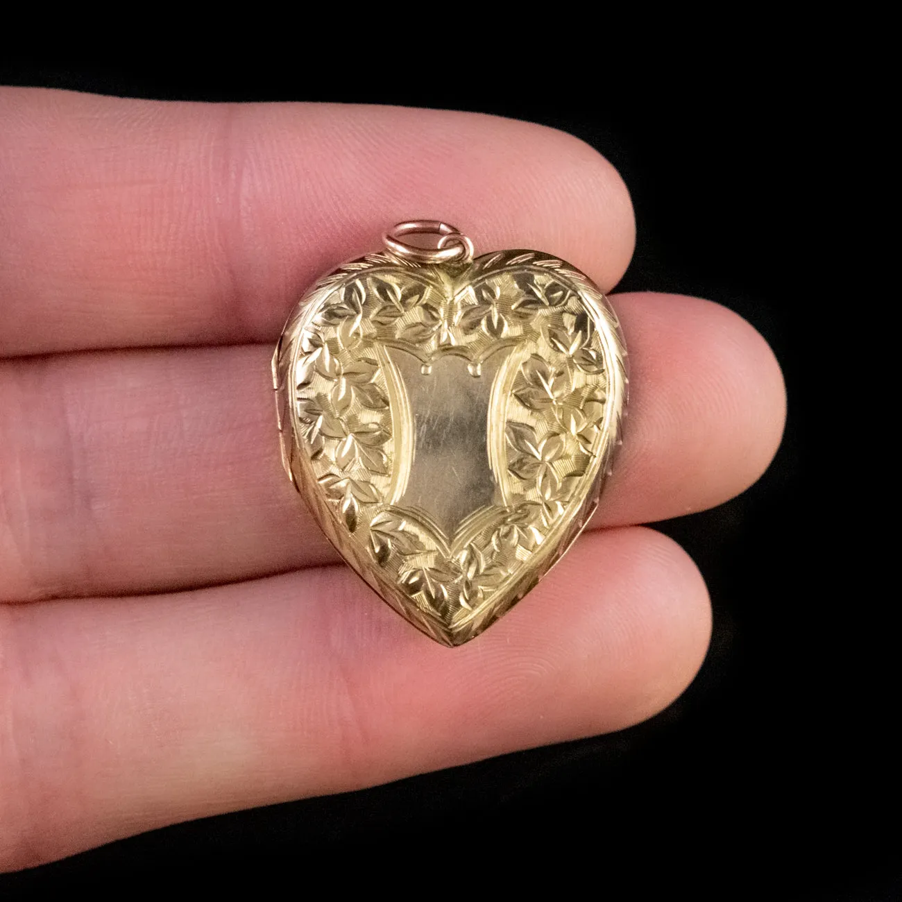 Antique Edwardian Ivy Heart Locket 9Ct Gold Dated Chester 1908