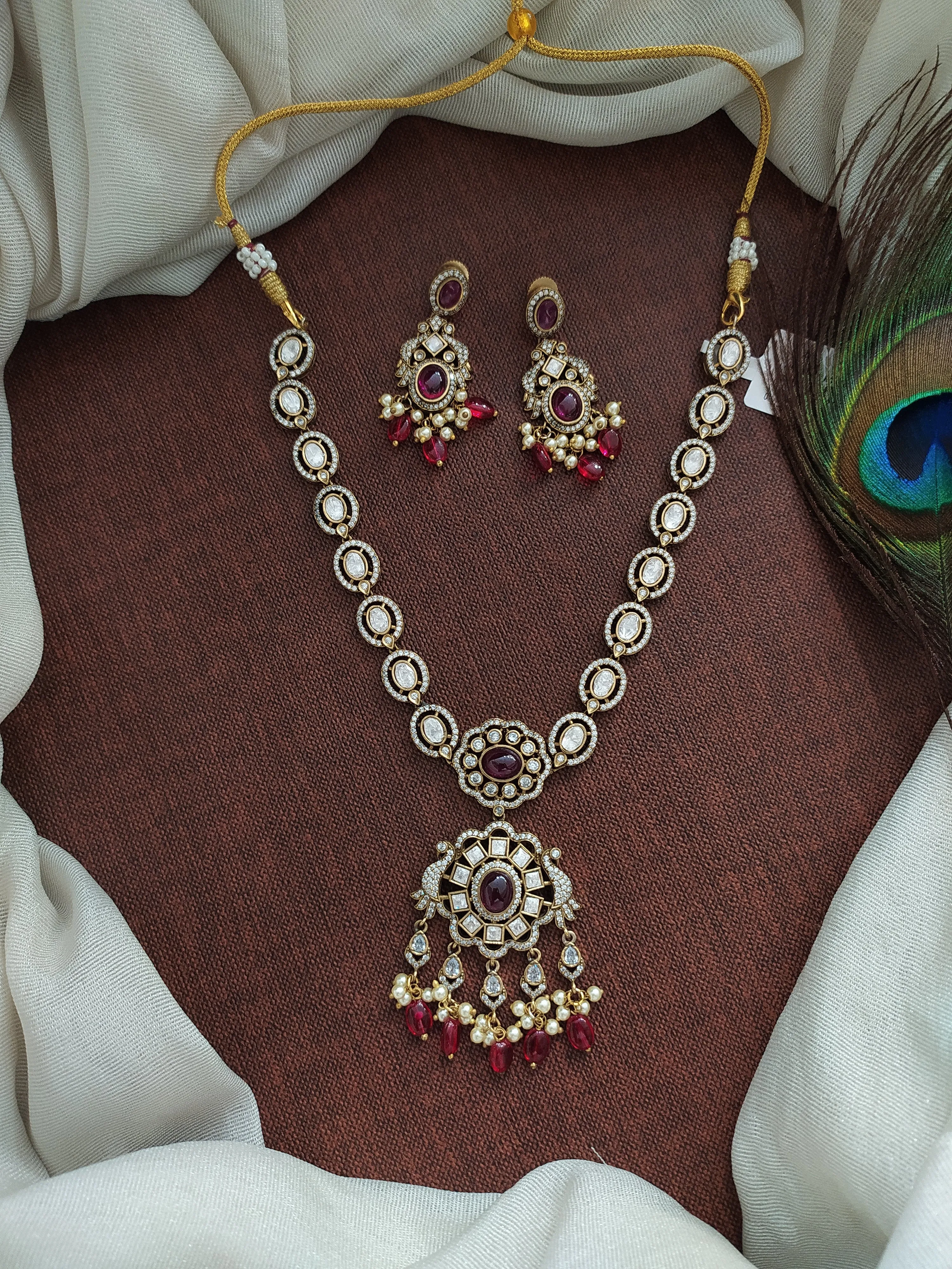 Charming Matt-Victorian Necklace Set in Vibrant Hues