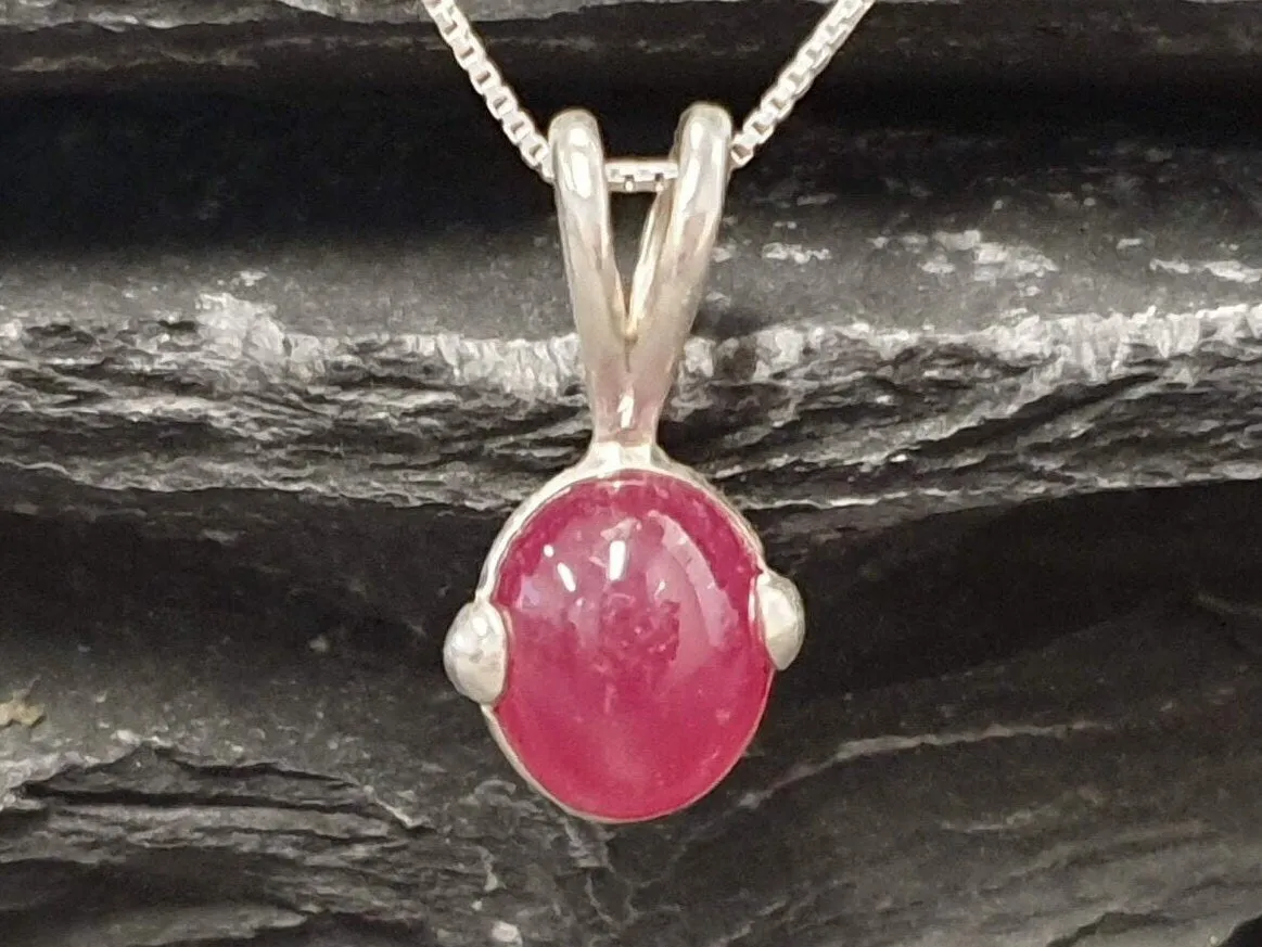 Dainty Ruby Pendant - Natural Ruby Necklace - Oval Vintage Necklace