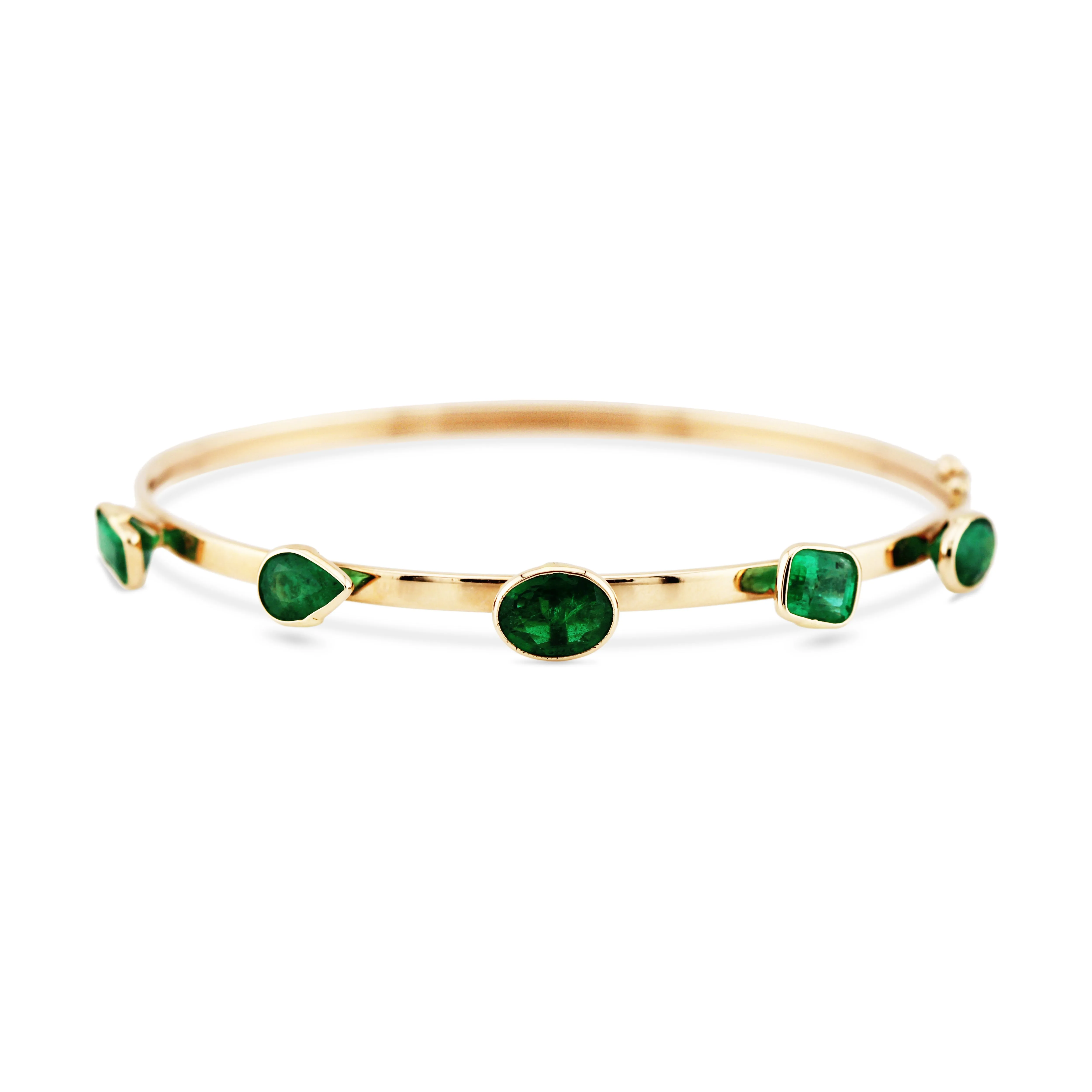 Emerald Mix Shape Bangle In 18K Yellow Gold