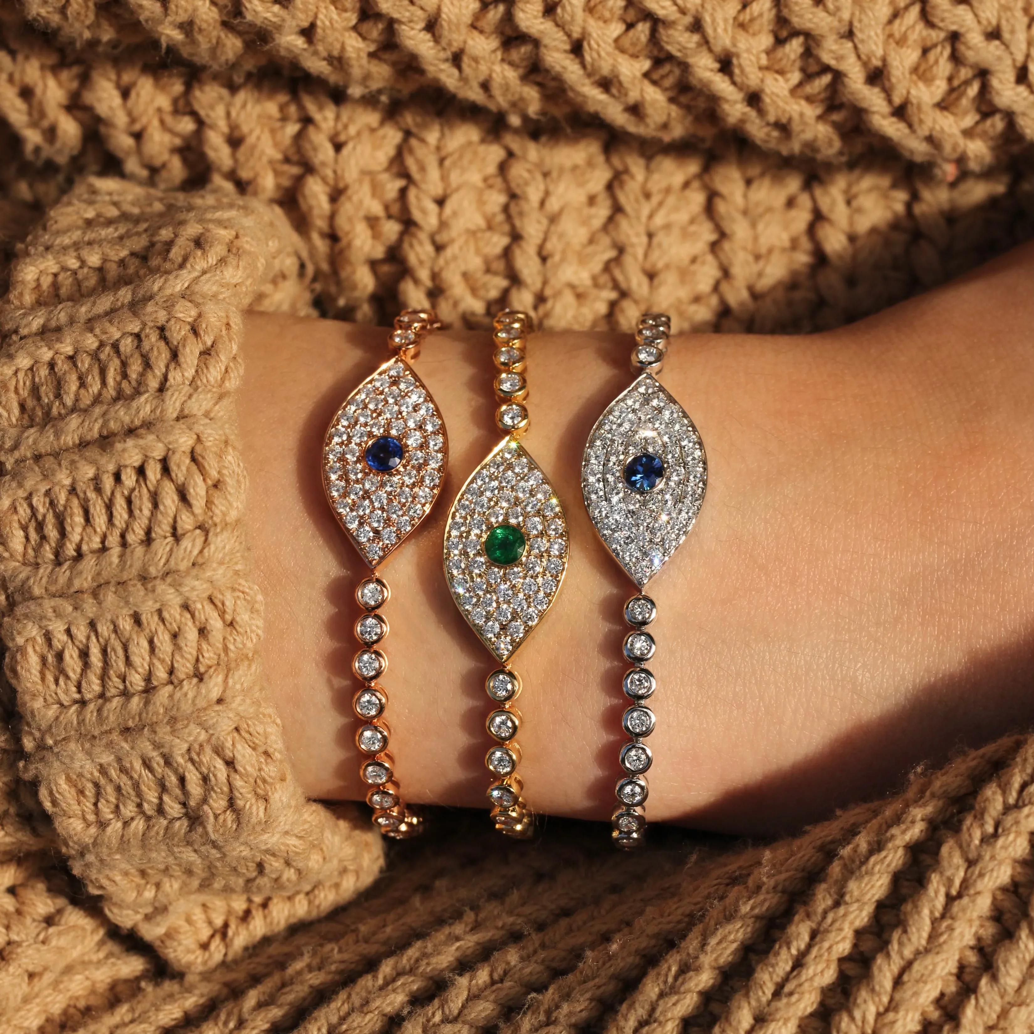 EVIL EYE BRACELET WITH EMERALD EYE