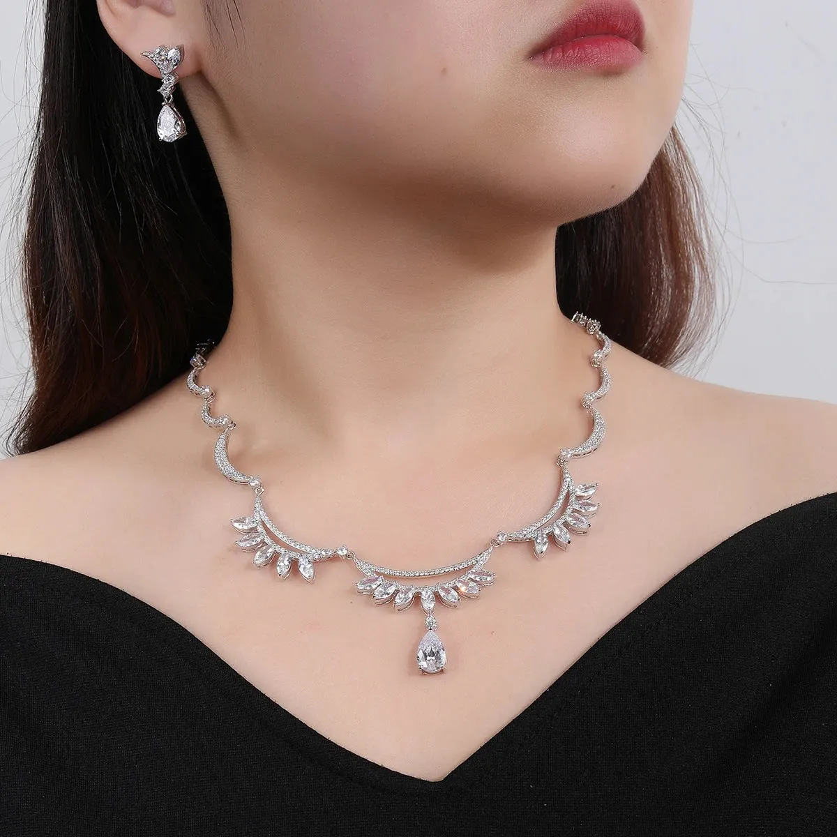 Exquisite Cubic Zircon Water Drop Necklaces For Women Fashion Bridal Wedding Party Jewelry Accessories CN11160