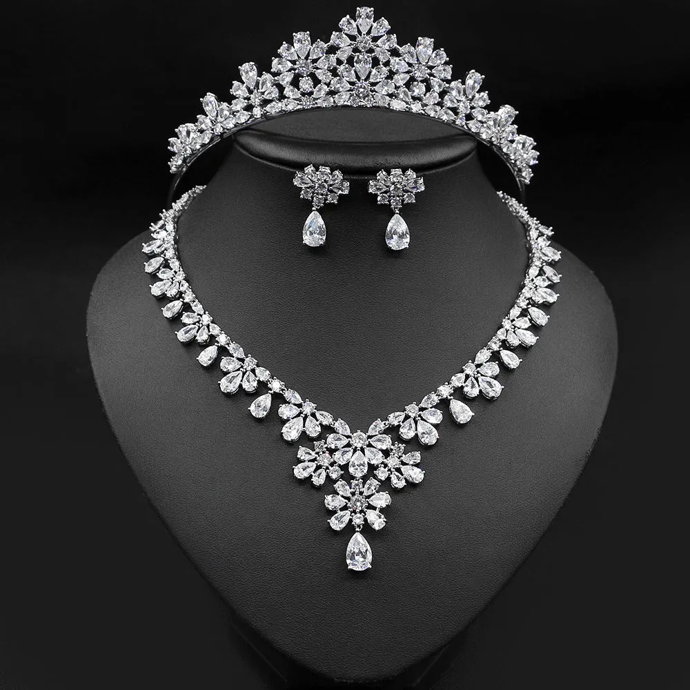 Fashion Floral Motif Tiara-Crown Necklace and Earring Set for Bride or Mis Quince