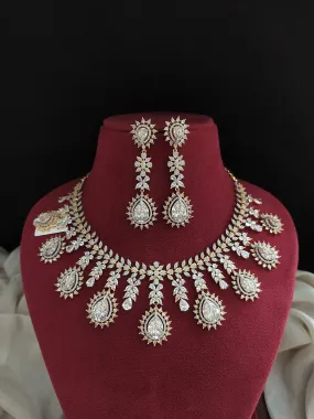 Full White Zircon Diamond Finish Necklace Set