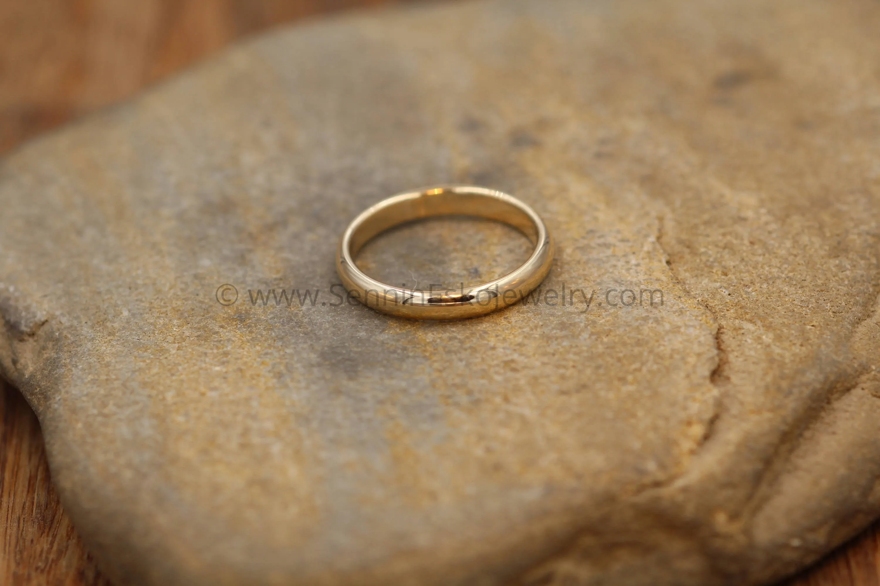 Half Round 3x1.5mm 14kt Yellow Gold Band - Glossy Finish