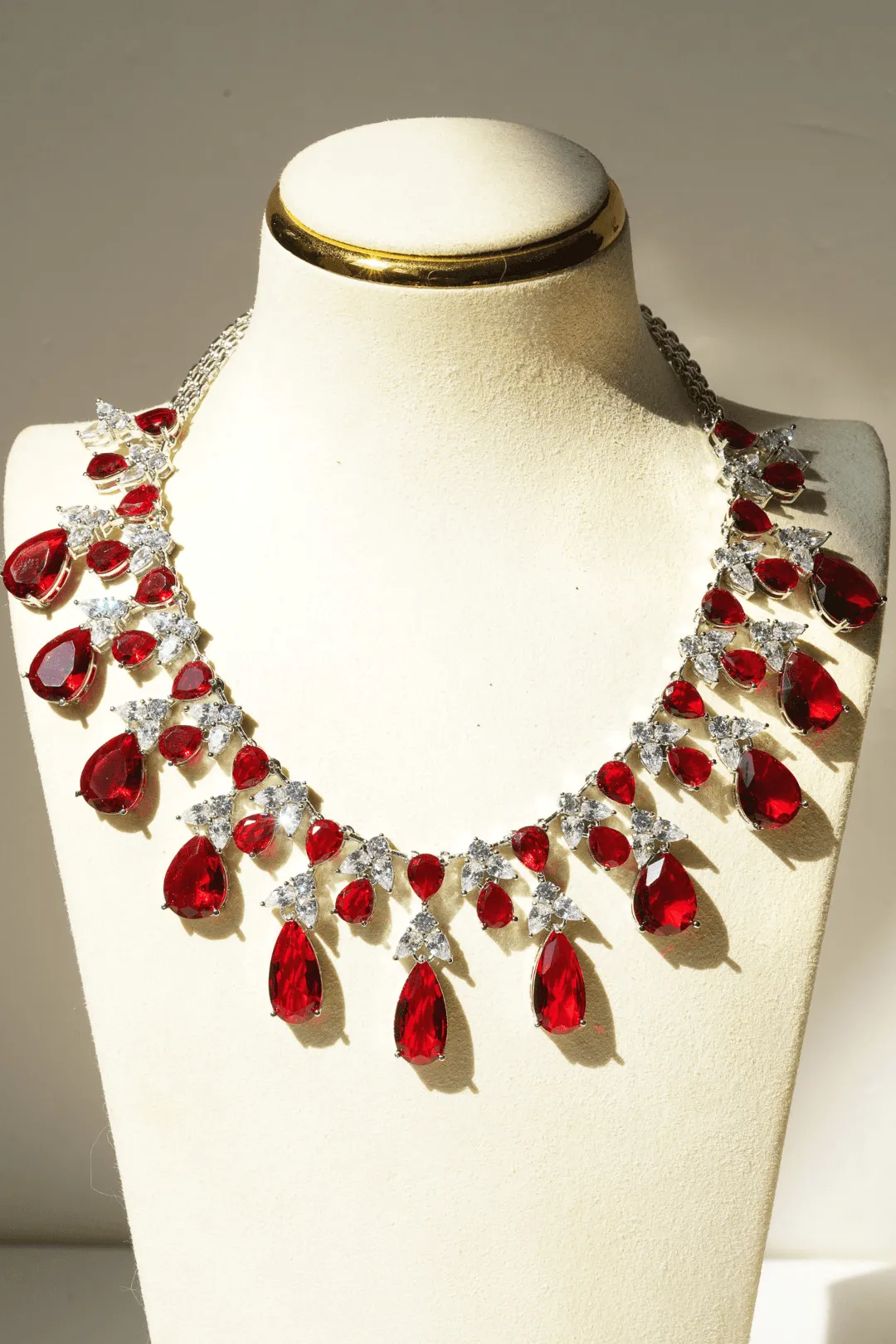 Kaira - Luminous Teardrop Crystal Necklace and Earrings Set