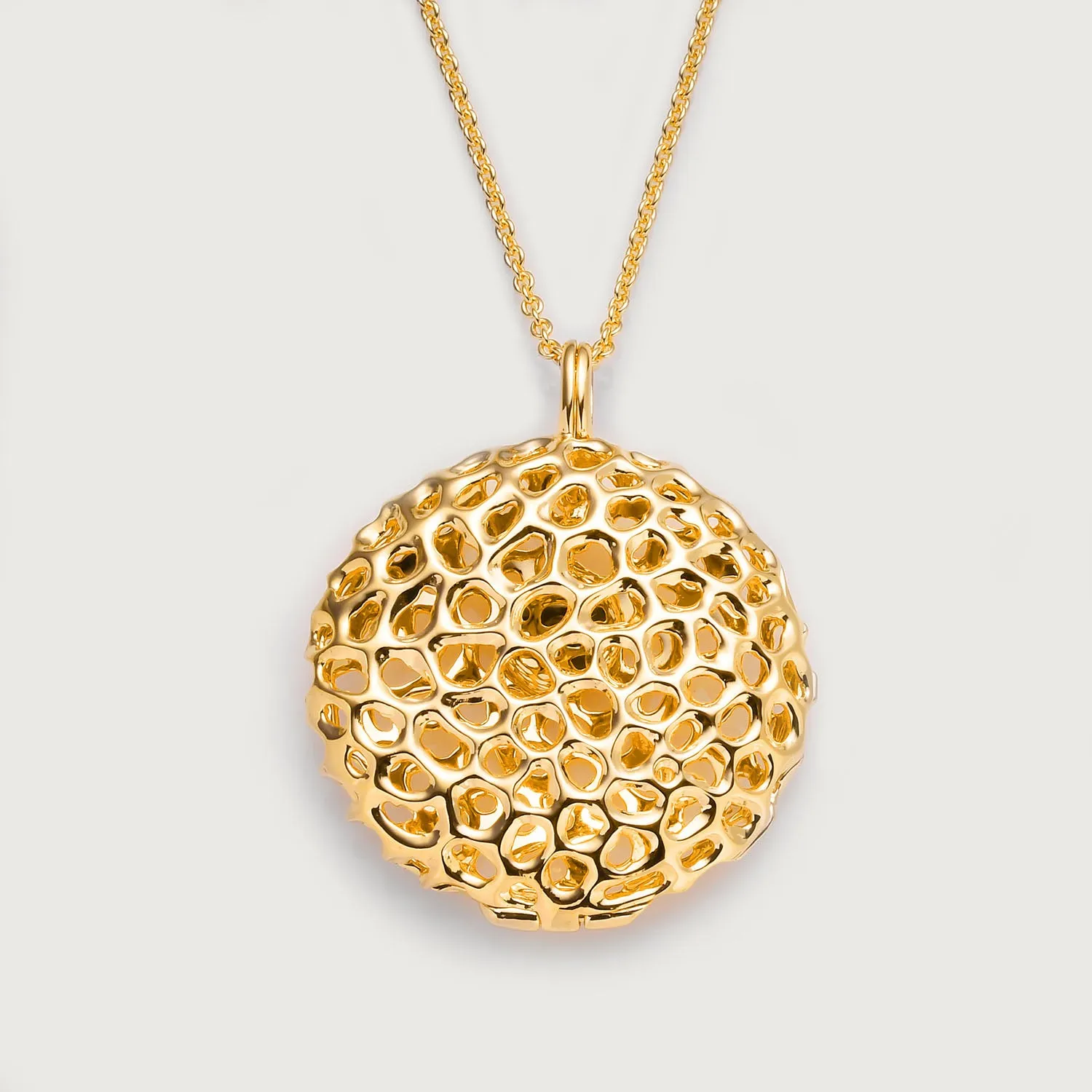 Lattice Disc Pendant with FREE Chain