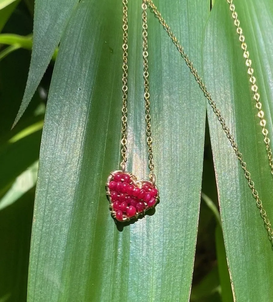 Necklace Corazón - Ruby (12mm)