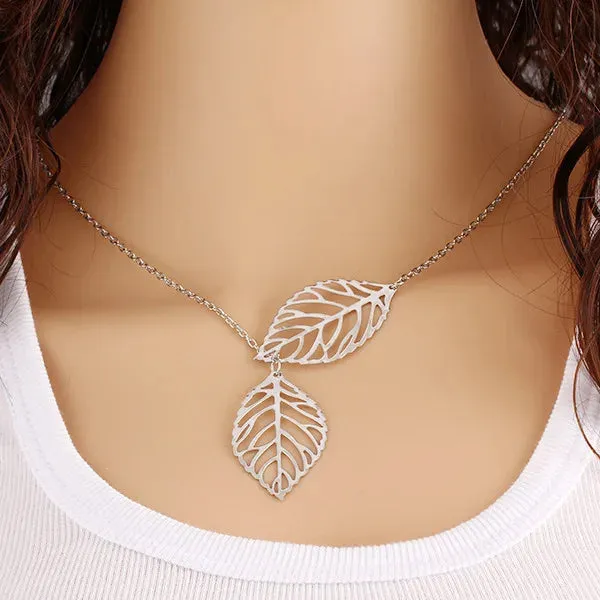 New Fashion Retro Charm Bohemian Noble Hollow Leaves Pendant Earrings For Women Jewelry Accessories Wholesale Crystal Earrings