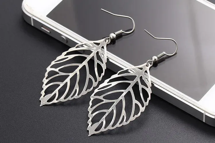 New Fashion Retro Charm Bohemian Noble Hollow Leaves Pendant Earrings For Women Jewelry Accessories Wholesale Crystal Earrings