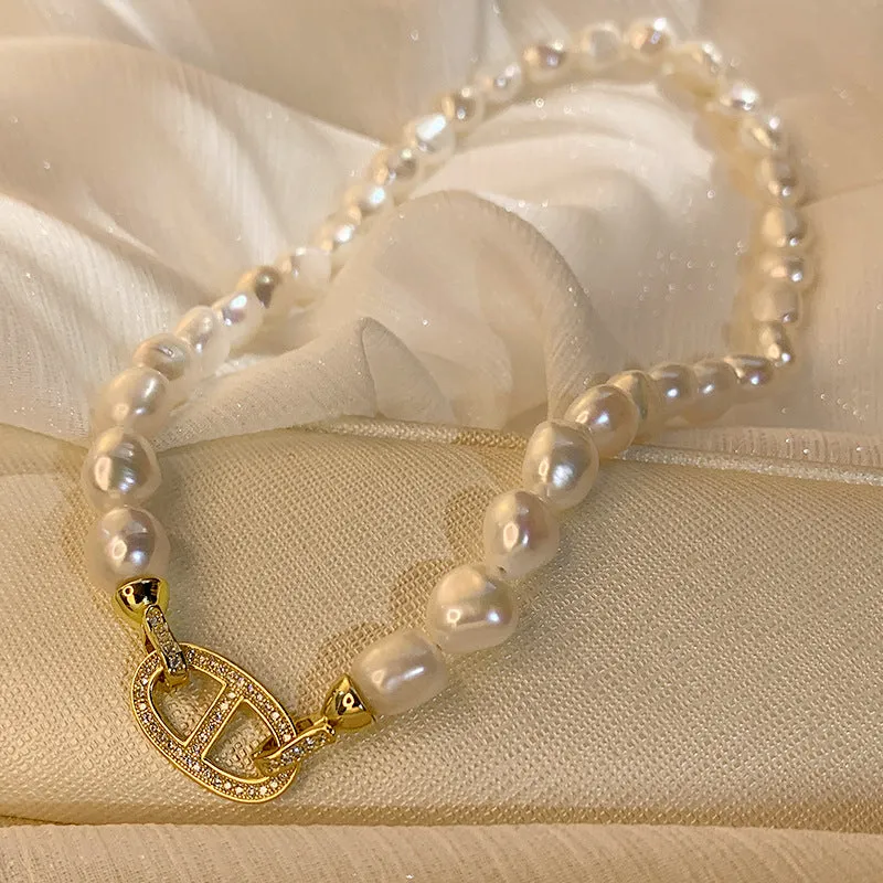 Ocean Wild Baroque Pearl Clavicle Necklace