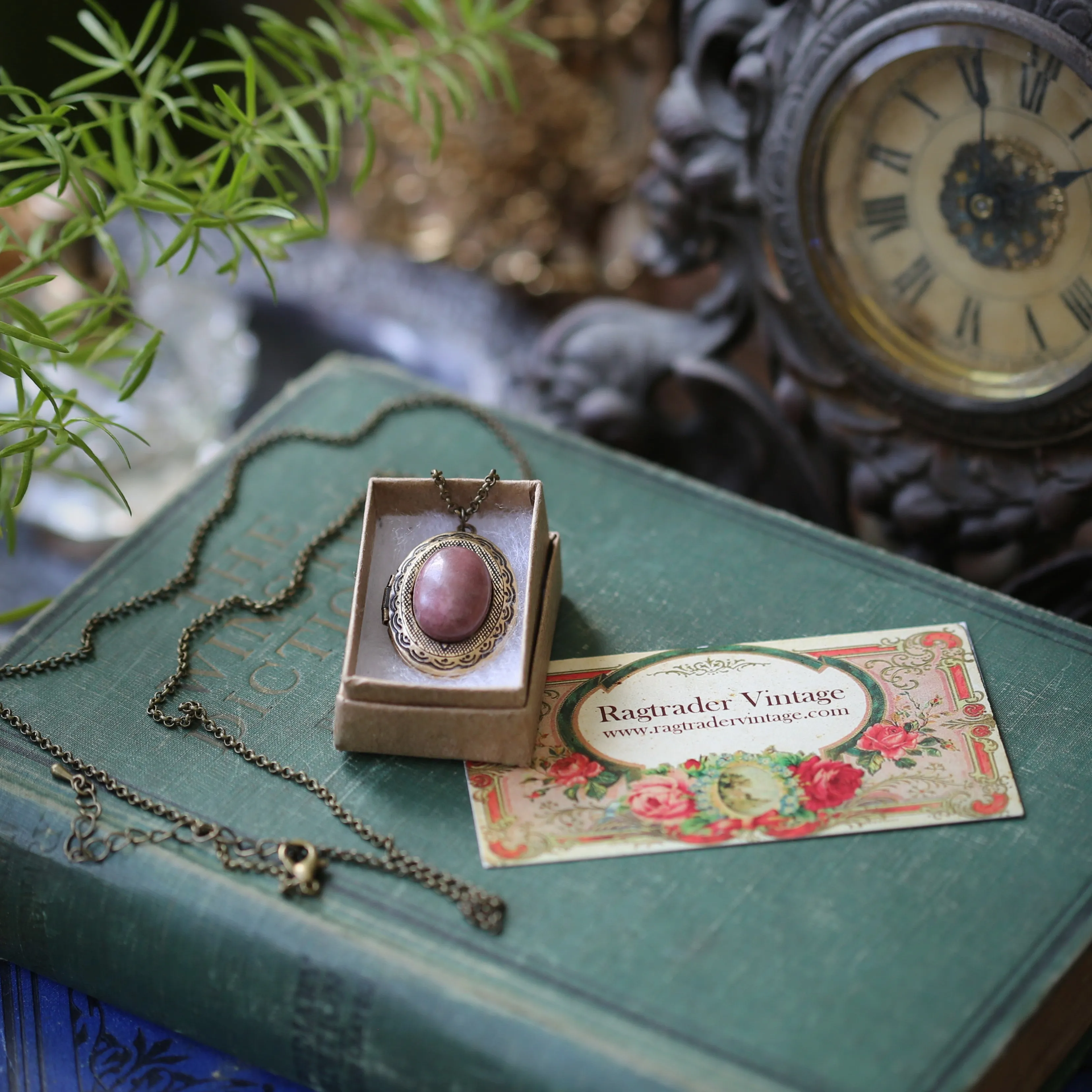 Pink Oval Stone Locket in Rose Quartz or Rhodonite