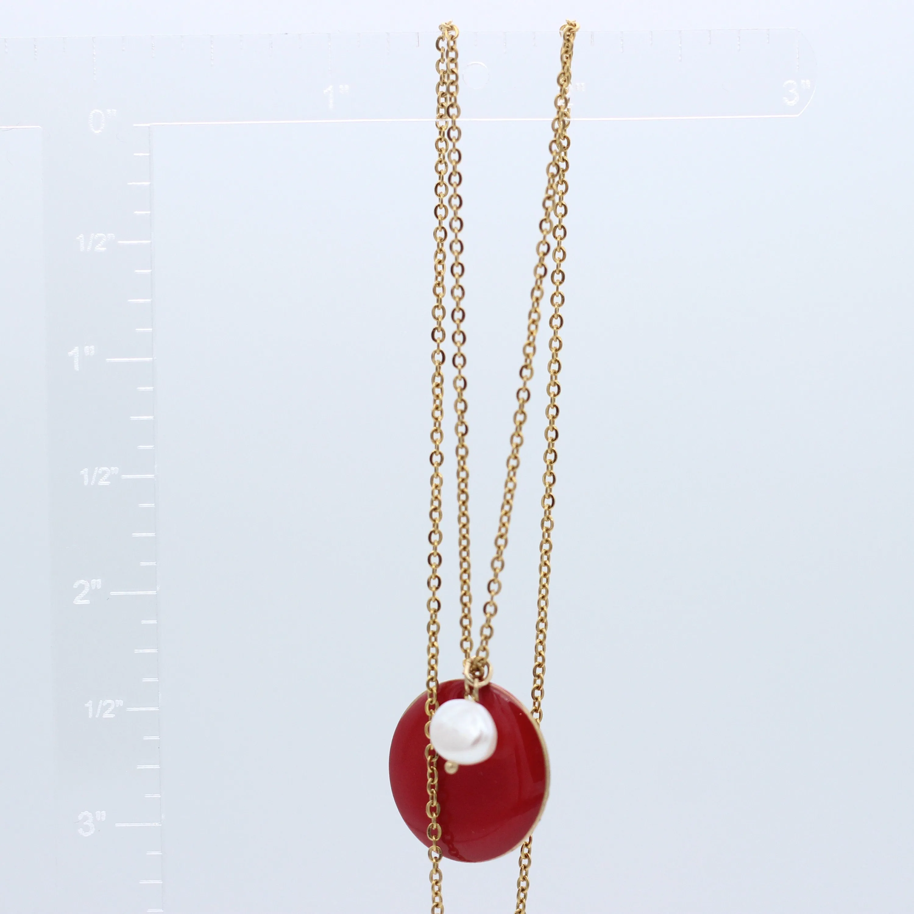 "Le Délice" Waterproof "Imperméable” Personalized Initial Enamel and Pearl Script Necklace - Red