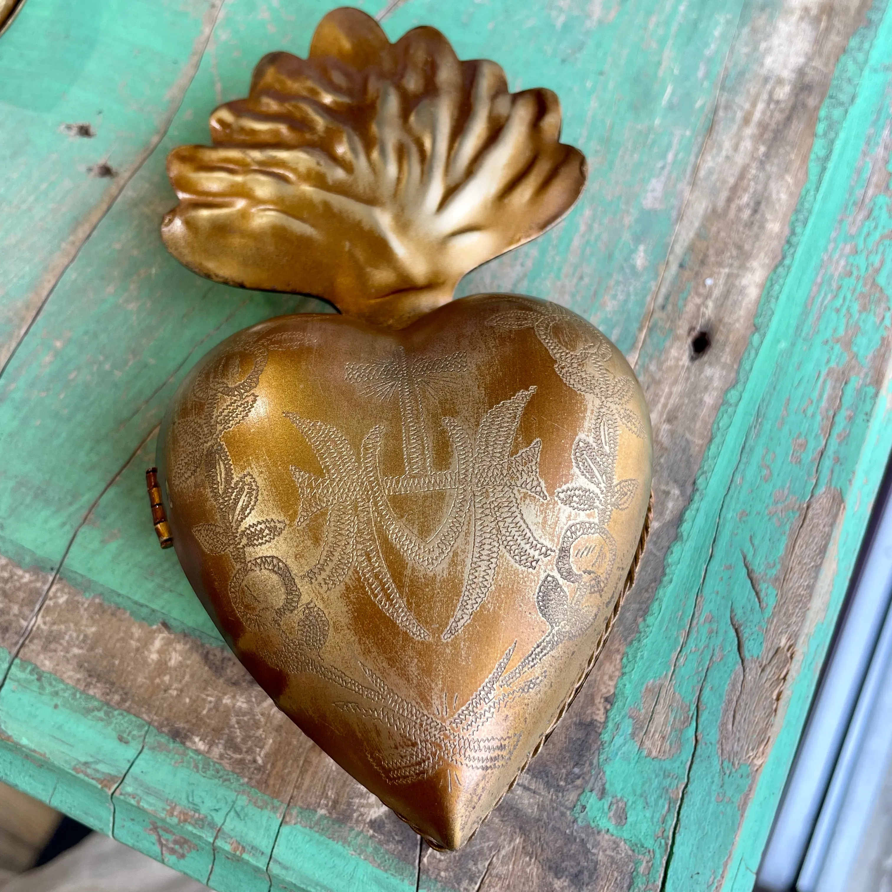 Sacred Heart Locket Box