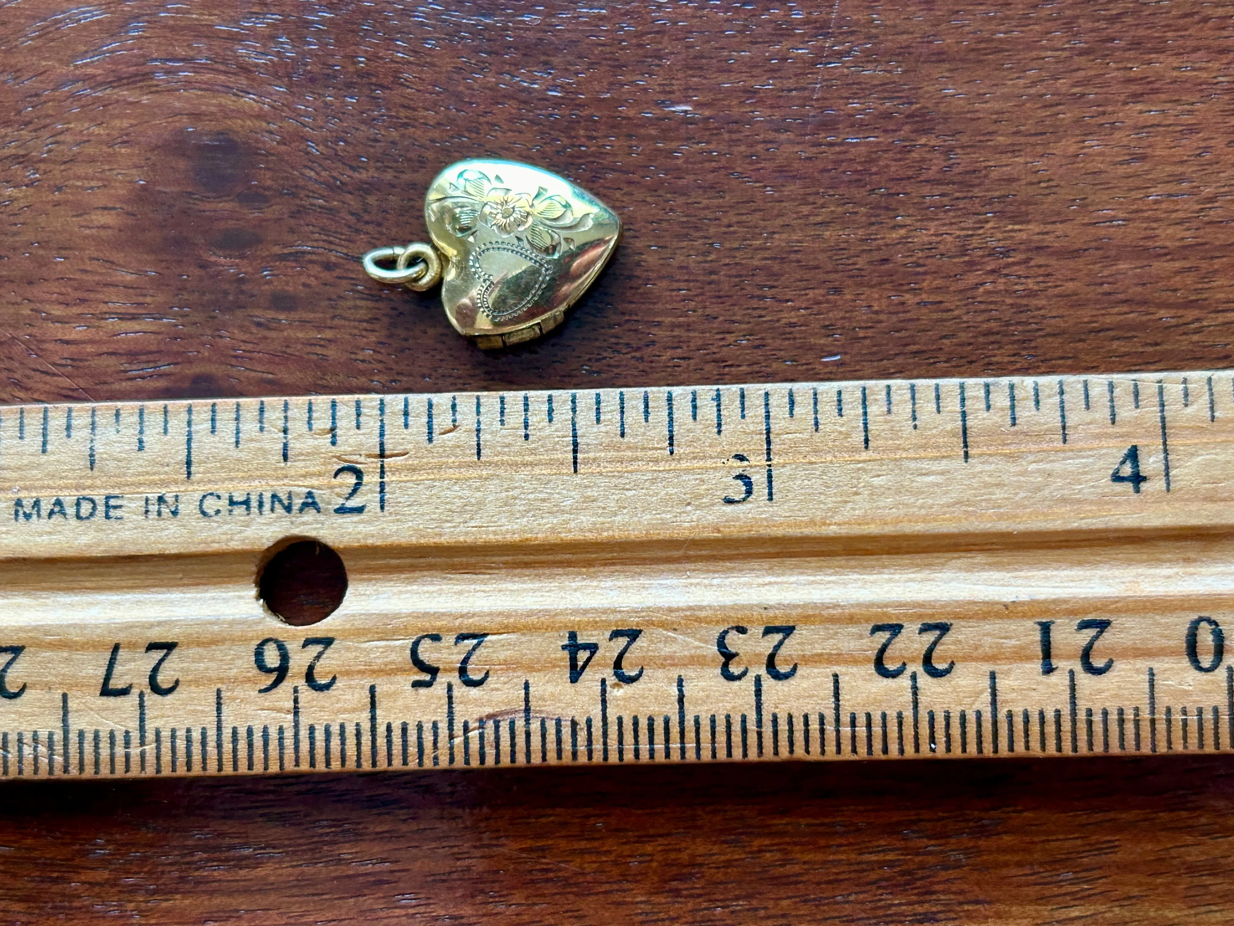 Vintage 1/20 10k Yellow Gold Filled Mini Heart Locket Necklace Pendant Charm