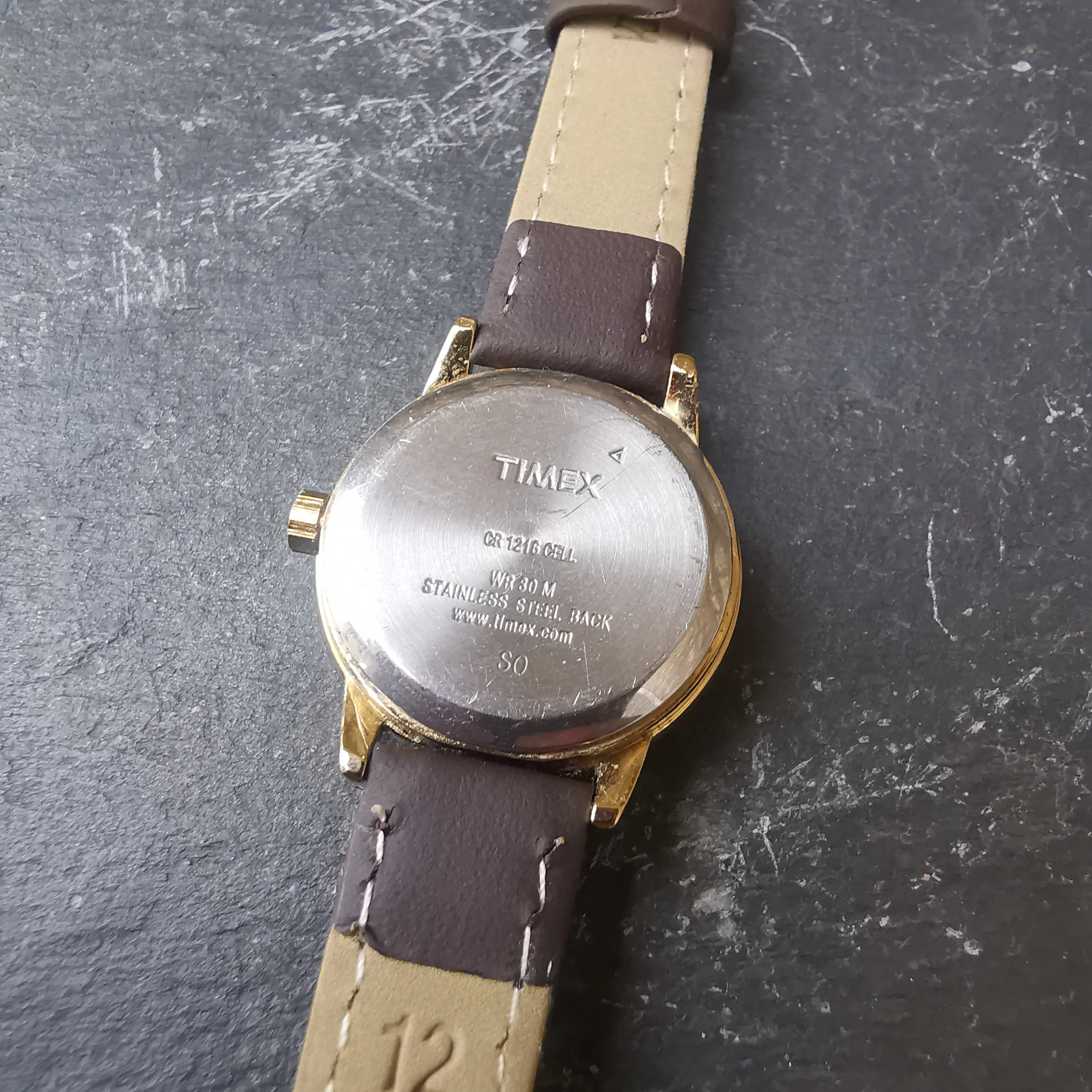 Vintage Women's Gold Plated Timex Quartz Watch // With Genuine Brown Leather Straplay