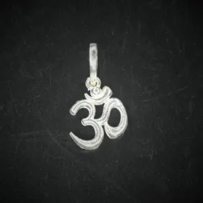 Wear Your Spiritual Style: The Allure of the Om Pendant in Sterling Silver